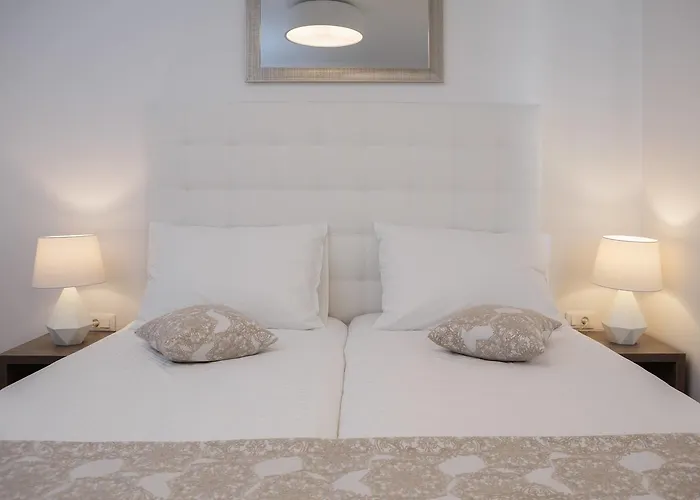 S Luxury Apartments